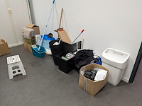 Divers kantoorinventaris, multimedia en personenvervoer items - afbeelding 12 van  27