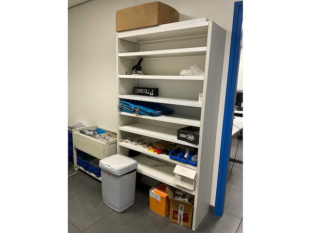 Divers kantoorinventaris - afbeelding 10 van  23