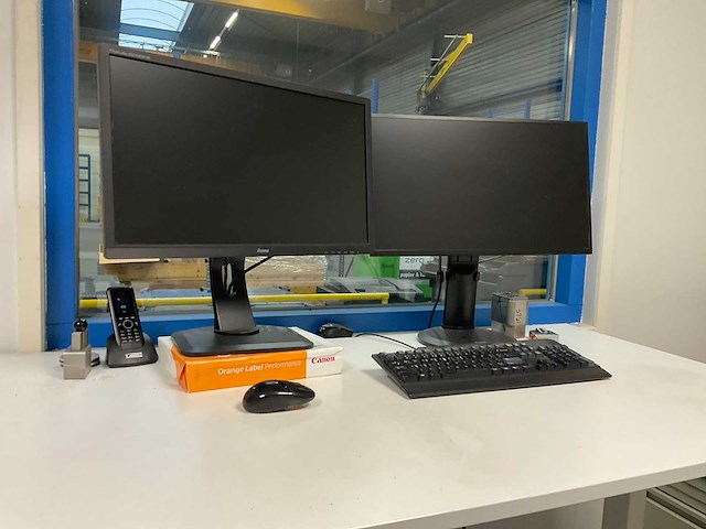 Divers kantoorinventaris - afbeelding 14 van  23