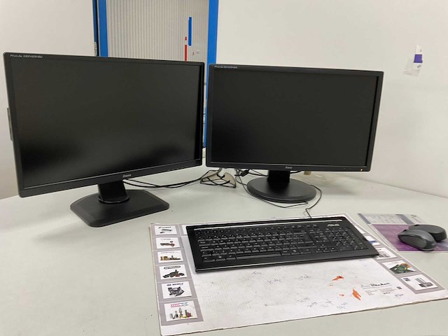 Divers kantoorinventaris - afbeelding 12 van  23