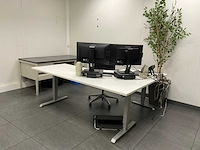 Divers kantoorinventaris - afbeelding 19 van  23