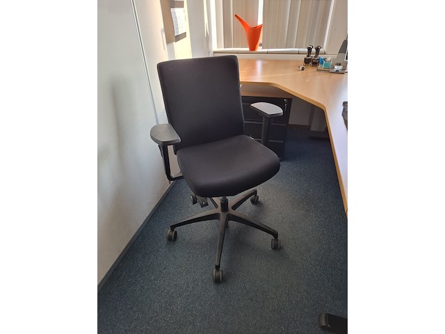 Divers kantoorinventaris - afbeelding 3 van  7