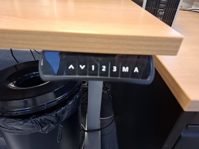 Divers kantoorinventaris - afbeelding 5 van  17