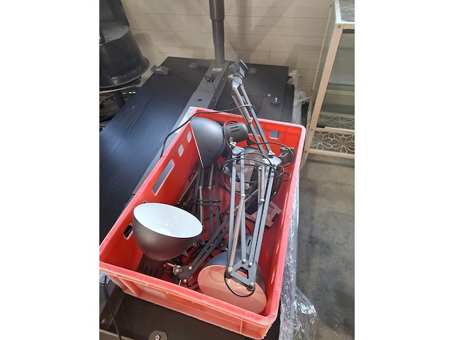 Divers kantoorinventaris - afbeelding 4 van  8