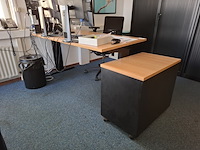 Divers kantoorinventaris - afbeelding 4 van  5