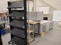 Divers kantoorinventaris - afbeelding 1 van  8