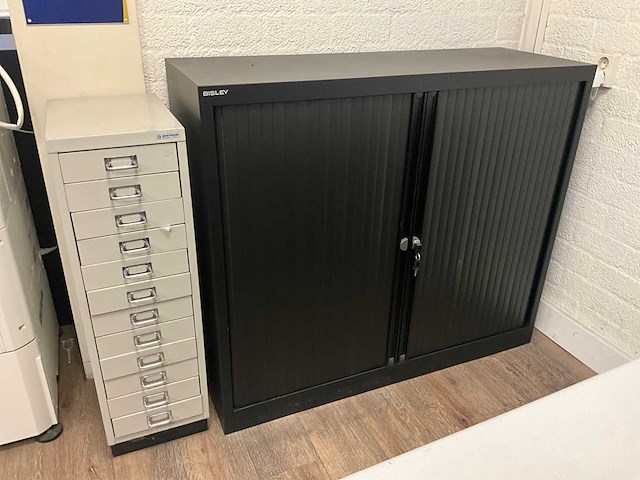 Divers kantoormeubilair - afbeelding 8 van  8