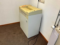 Divers kantoormeubilair - afbeelding 1 van  12