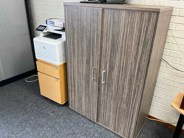 Divers kantoormeubilair - afbeelding 10 van  12