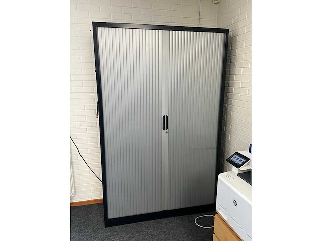 Divers kantoormeubilair - afbeelding 12 van  12