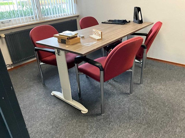 Divers kantoormeubilair - afbeelding 2 van  7