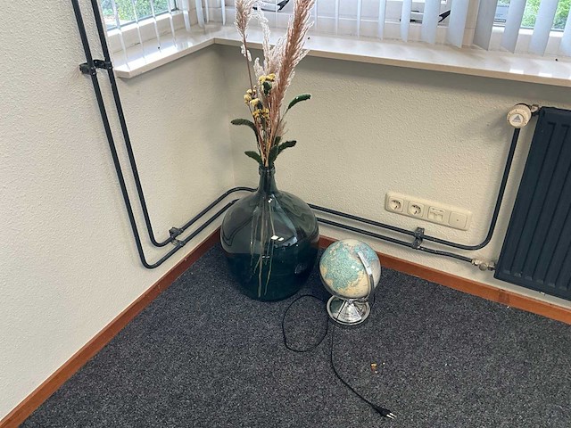 Divers kantoormeubilair - afbeelding 6 van  7