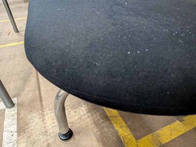 Divers kantoormeubilair - afbeelding 6 van  17