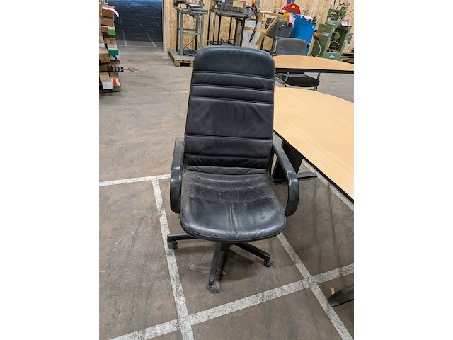 Divers kantoormeubilair - afbeelding 17 van  17