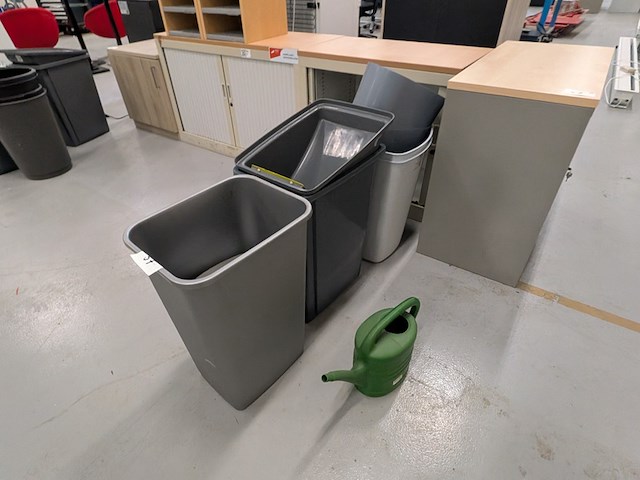 Divers kantoormeubilair - afbeelding 5 van  14