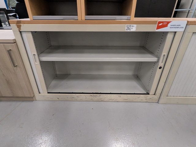 Divers kantoormeubilair - afbeelding 12 van  14