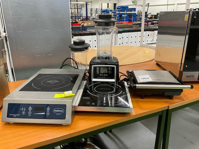 Divers keukenapparatuur (4x) - afbeelding 1 van  9