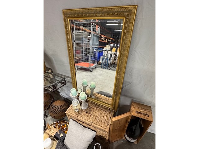 Divers klein meubilair en decoratie - afbeelding 3 van  9