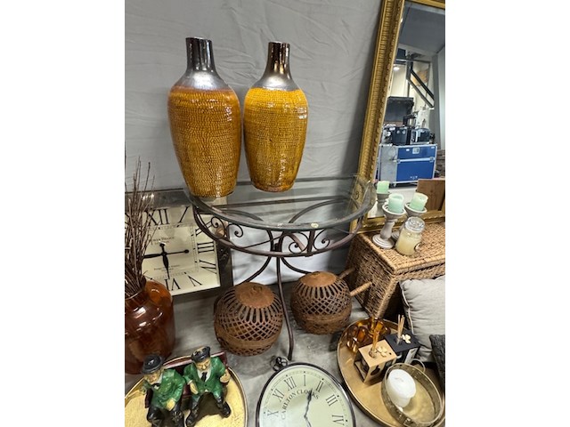 Divers klein meubilair en decoratie - afbeelding 7 van  9