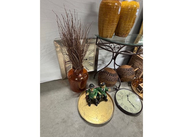Divers klein meubilair en decoratie - afbeelding 8 van  9