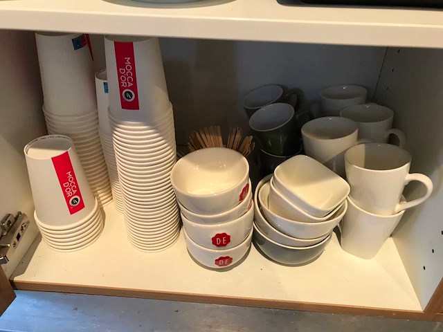 Divers koffieservies - afbeelding 5 van  8