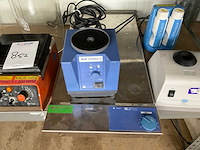 Divers laboratoriumapparatuur - afbeelding 5 van  7