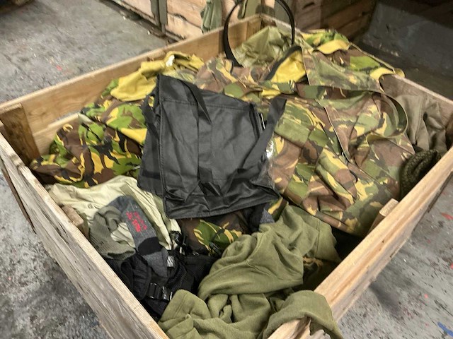 Divers leger legerkleding - afbeelding 5 van  5