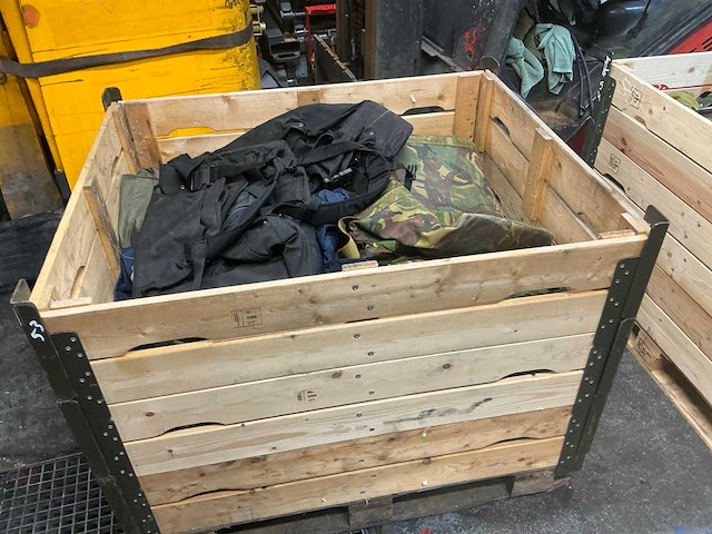 Divers leger legerkleding - afbeelding 1 van  6