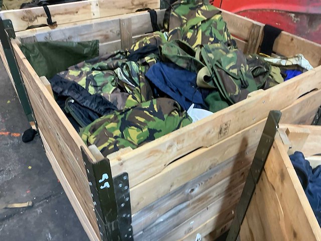 Divers leger legerkleding - afbeelding 2 van  5