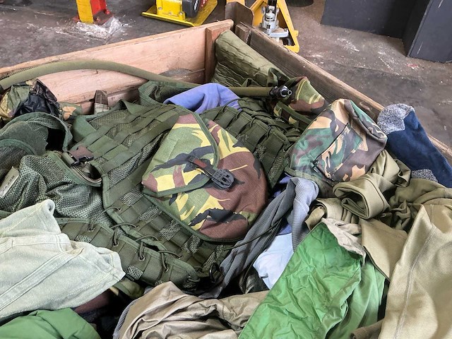 Divers leger legerkleding - afbeelding 3 van  6