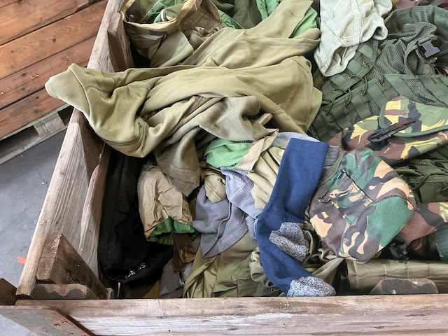 Divers leger legerkleding - afbeelding 6 van  6