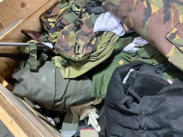 Divers leger legerkleding - afbeelding 6 van  6