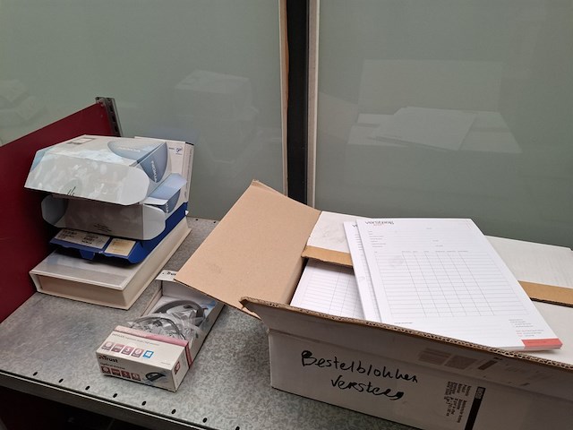 Divers magazijn inventaris - afbeelding 4 van  21