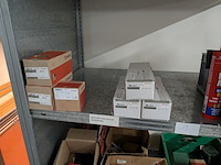Divers magazijninventaris met inhoud - afbeelding 11 van  67