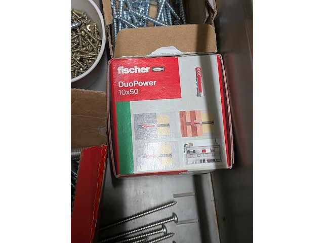 Divers magazijninventaris met inhoud - afbeelding 32 van  67