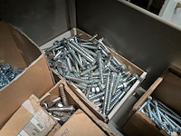 Divers magazijninventaris met inhoud - afbeelding 35 van  67