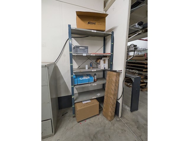Divers magazijninventaris met inhoud - afbeelding 45 van  67