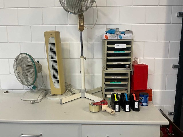 Divers magazijninventaris - afbeelding 12 van  16