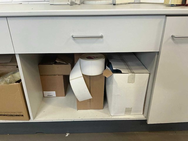 Divers magazijninventaris - afbeelding 14 van  16