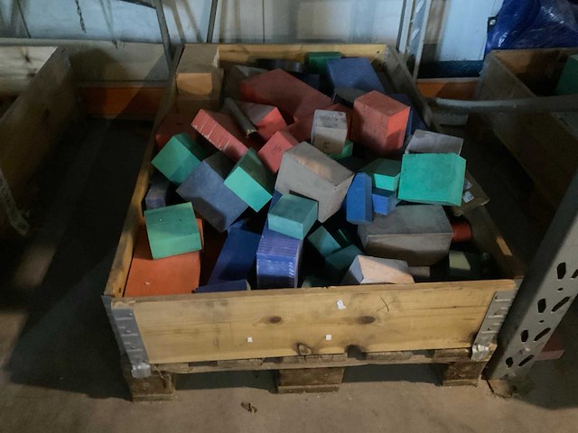 Divers materiaal - afbeelding 17 van  20