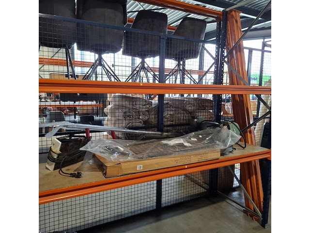 Divers materiaal - afbeelding 1 van  18