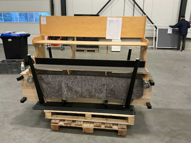 Divers meubilair (3x) - afbeelding 2 van  5