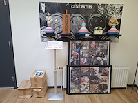 Divers o.a. hooghoudt memorabilia - afbeelding 1 van  9