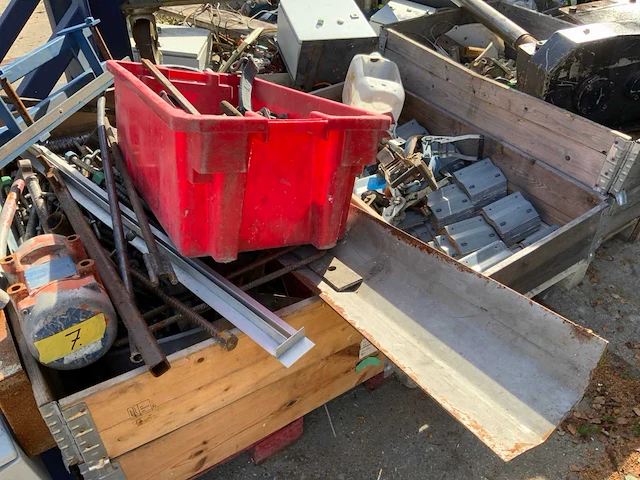 Divers oud ijzer - afbeelding 14 van  16