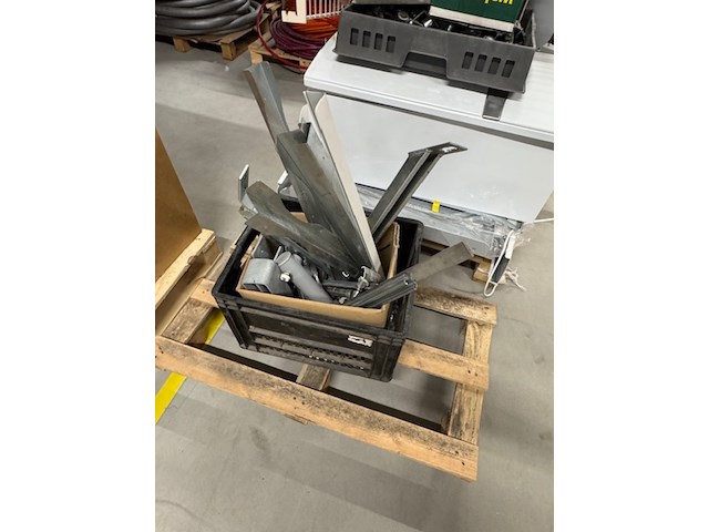 Divers oud ijzer - afbeelding 3 van  5