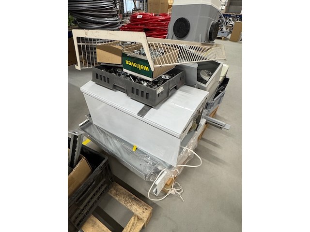 Divers oud ijzer - afbeelding 4 van  5