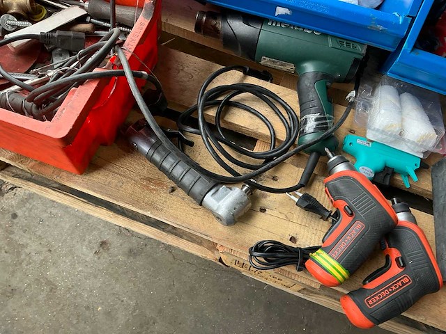 Divers overige werkplaatsinventaris - afbeelding 2 van  11