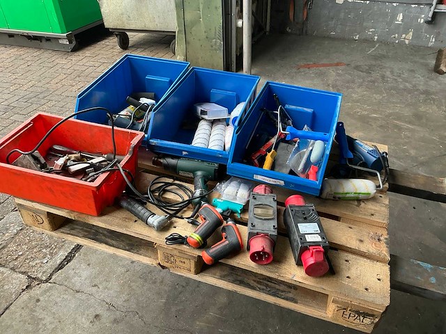Divers overige werkplaatsinventaris - afbeelding 1 van  11