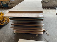 Divers plaatmateriaal (32x) - afbeelding 2 van  4
