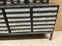Divers pneumatiek met assortimetsboxen - afbeelding 10 van  26
